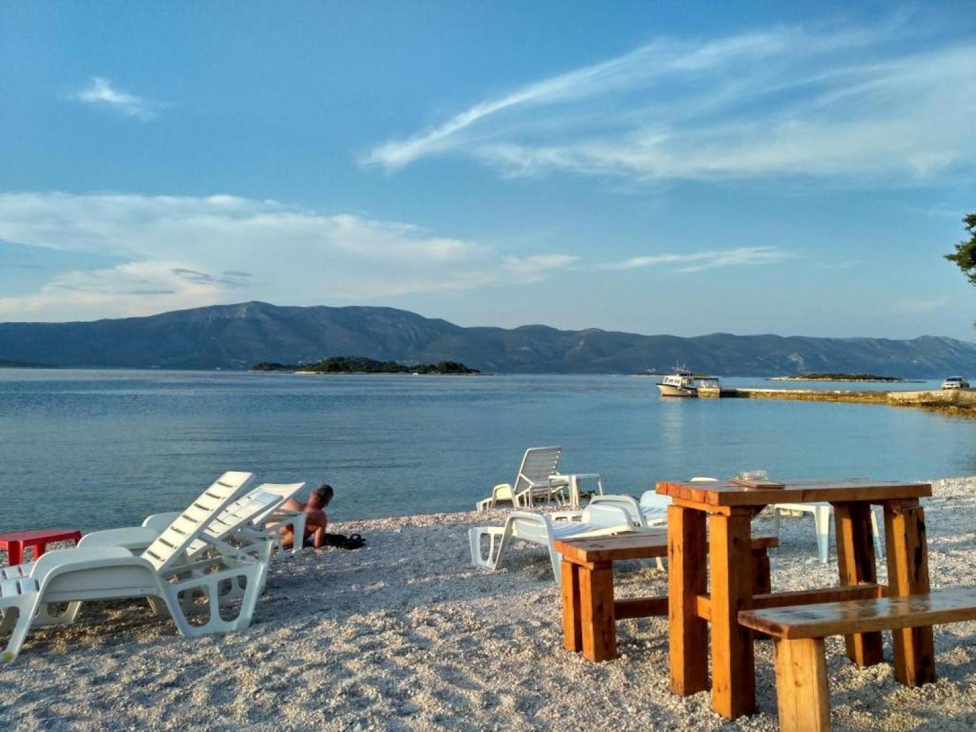 Lumbarda Resort Apartments ภายนอก รูปภาพ